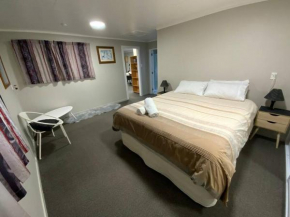 Quiet & Close to Town, Taupo